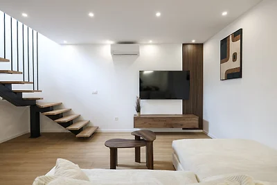 Elegante Villa mit Whirlpool in Sukošan