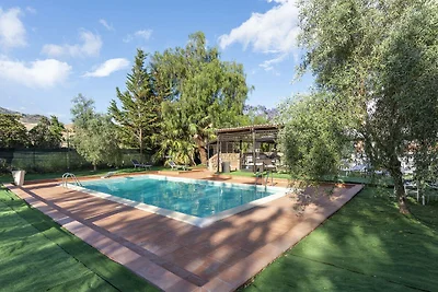 Casa vacanze ad Assoro con giardino