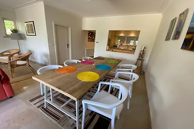 Familiehuis bij Strand in Gouden Driehoek