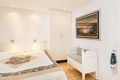 Refugio junto al mar con Columpio -- By Traum...