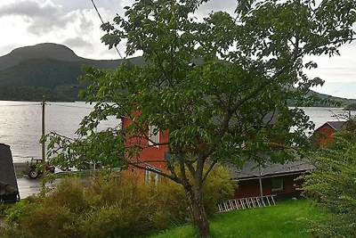 8 persone case ad Åfarnes