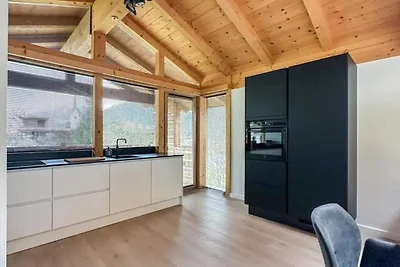 Chalet-Refugium mit Sauna in Wald