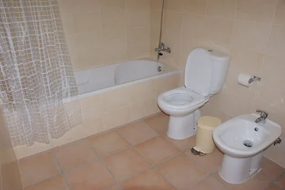 Casa bifamiliare a Covas con piscina...