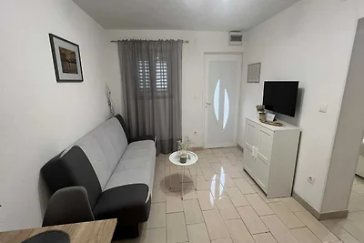 Apartmani Vela Makarska - Studio With Garden...