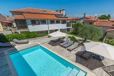 Villa con 5 camere da letto