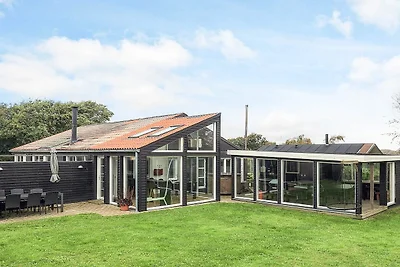12 Personen Ferienhaus in Vinderup-By Traum