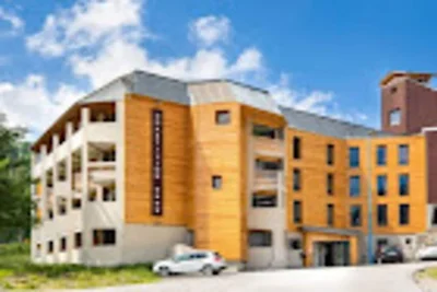 Primeveres Residence mit zwei Zimmern