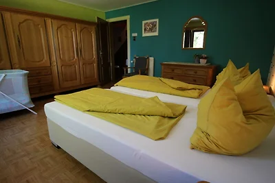 Bella casa vacanze vicino al bosco ad Amel
