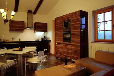 Villa con piscina a Bastia Mondovi