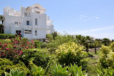 Lussuoso appartamento a Estepona con piscina