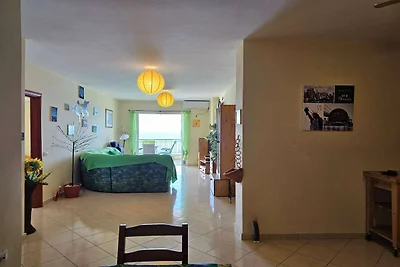 Lusso sul mare con vista panoramica