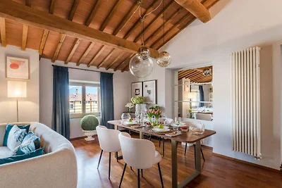 Penthouse in Lucca met Uitzicht op Stad