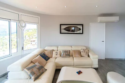 Villa in Roses mit Panoramablick auf das Meer