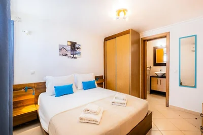 Apartment in Albufeira mit Zugang zum Pool