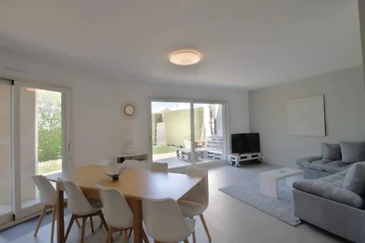 Häuser & Villen für 8 Personen