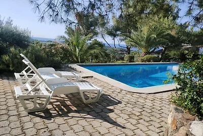 Villa con 4 camere da letto
