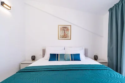 Friends & Family Home - Four Bedrooms...