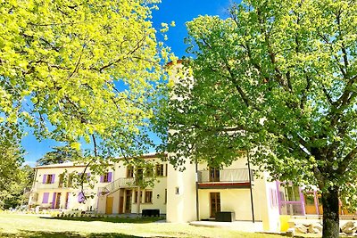 Wohnung in Ferrassières mit Gemeinschaftspool