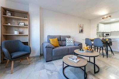 Faro's Arroyo de la Miel Apartment - Cuddly N...