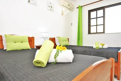 Holiday Home in Gale with Pool near Beaches