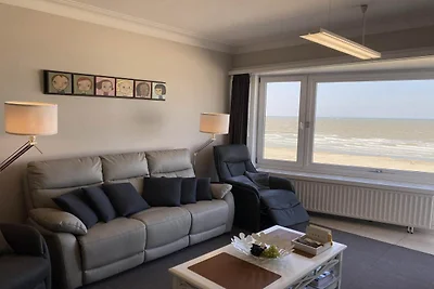 Apartment Nieuwpoort Strand 6 PAX 2 Von...