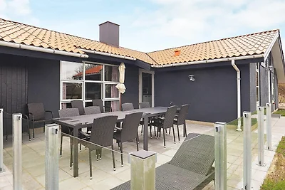 12 Personen Ferienhaus in Vestervig