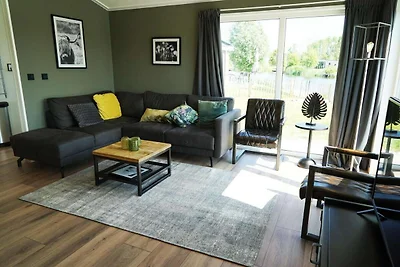 Chalet am Wasser für 6 in Kampen