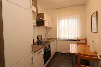 Zentrales Apartment in Messenähe