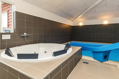 18 Personen Ferienhaus in Løkken