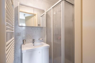 Wohnung in einer Villa mit Terrasse