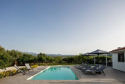 Villa in Rethymno mit privatem Pool