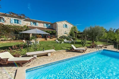 Villa in Vizinada mit Barbecue und Wifi