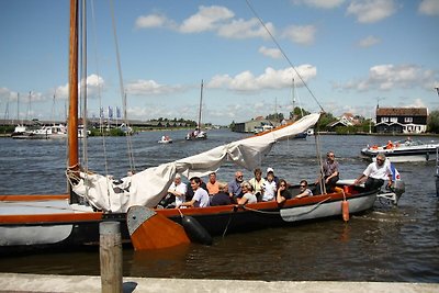 Ferienhaus in Grou in der Nähe des Flusses