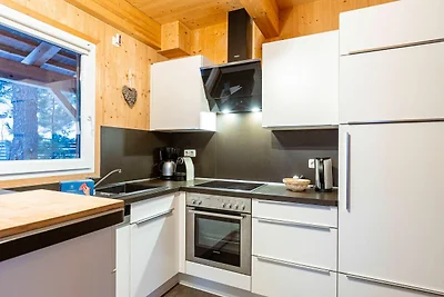 Großzügiges Chalet mit Whirlpool im Freien