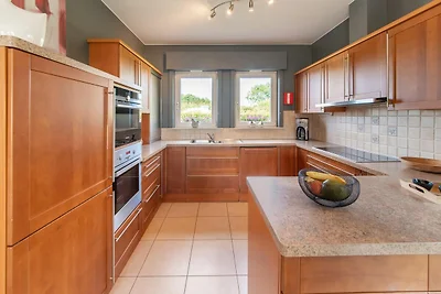 Einladendes Ferienhaus in Robertville mit...