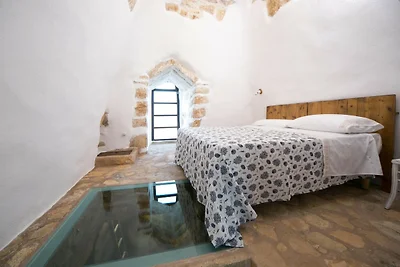 Detached Trullo Estate in Torre Suda