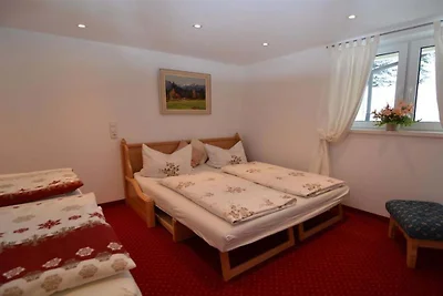 "Kanzelwand" im Gästehaus am Berg