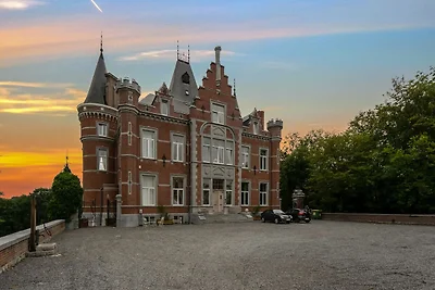 Wellnessschloss mit Kinoglück