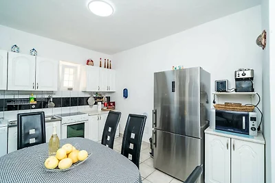 Villa Vista Old Town - Four Bedroom House wit...