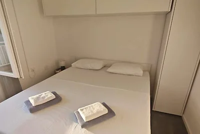 Green House - Two-Bedroom Apartment with Terr...