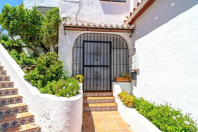 Villa in Nerja mit Meerblick-Terrasse