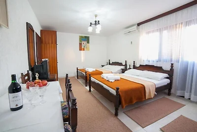 Guest House 4M Gregović - Three bedroom...