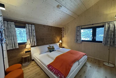 Superior Chalet with Sauna & Hot Tub