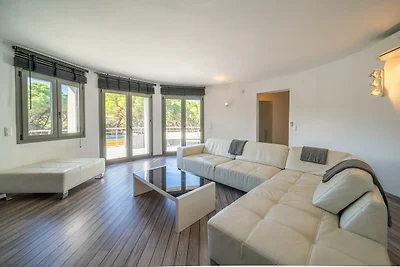 Geräumige Villa am Meer in L'Escala