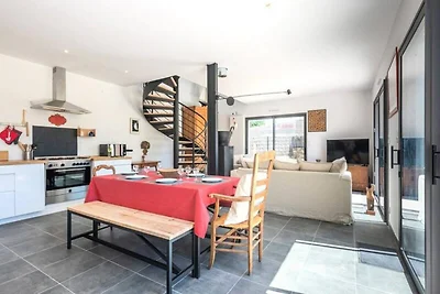 Villa in Beaumer vlakbij de stranden van Men...