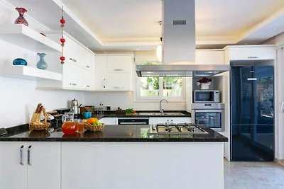 Villa in Kalkan mit Schwimmbecken