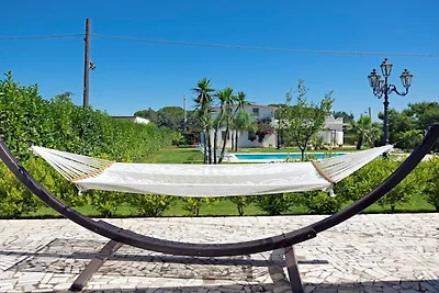 Rosso con piscina - spiaggia privata inclusa