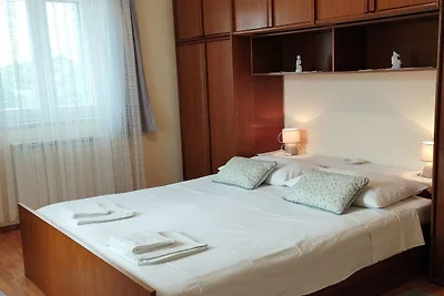Two Bedroom Apartment with Terrace(A1)