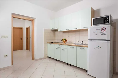 Wohnung in Kraljevica in der Nähe von Rock...