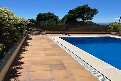 Townhouse in Estartit near sea beach